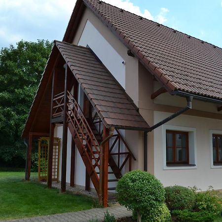 Penzion Nad Oborou Hradec Králové المظهر الخارجي الصورة
