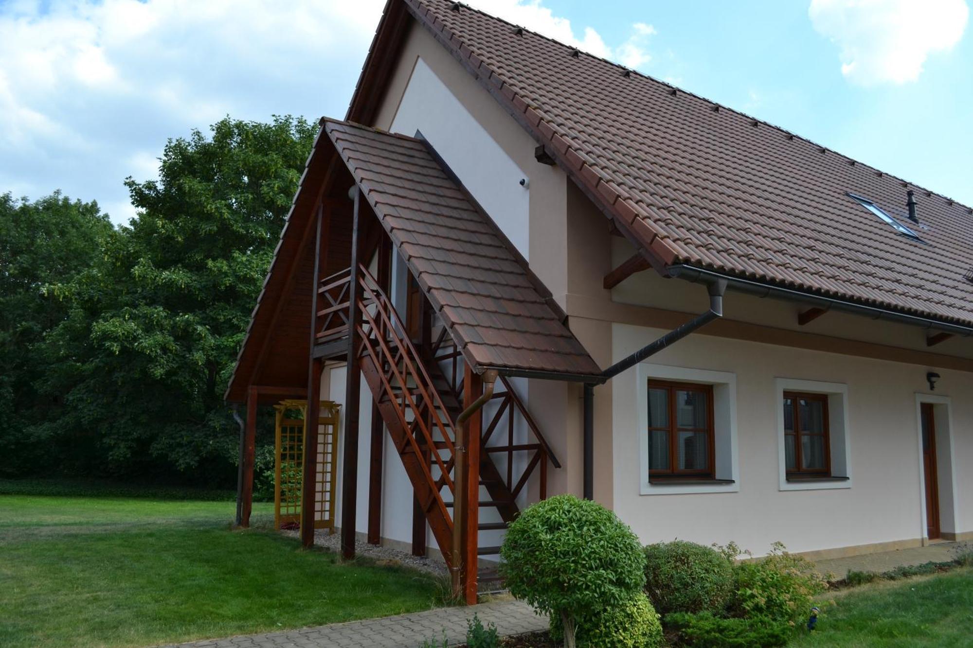 Penzion Nad Oborou Hradec Králové المظهر الخارجي الصورة