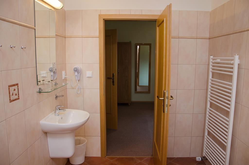 Penzion Nad Oborou Hradec Králové المظهر الخارجي الصورة