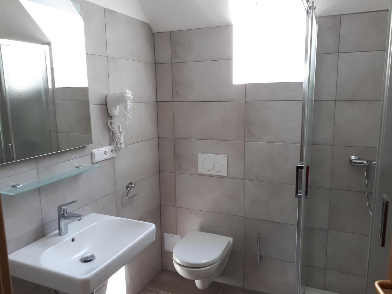 Penzion Nad Oborou Hradec Králové المظهر الخارجي الصورة